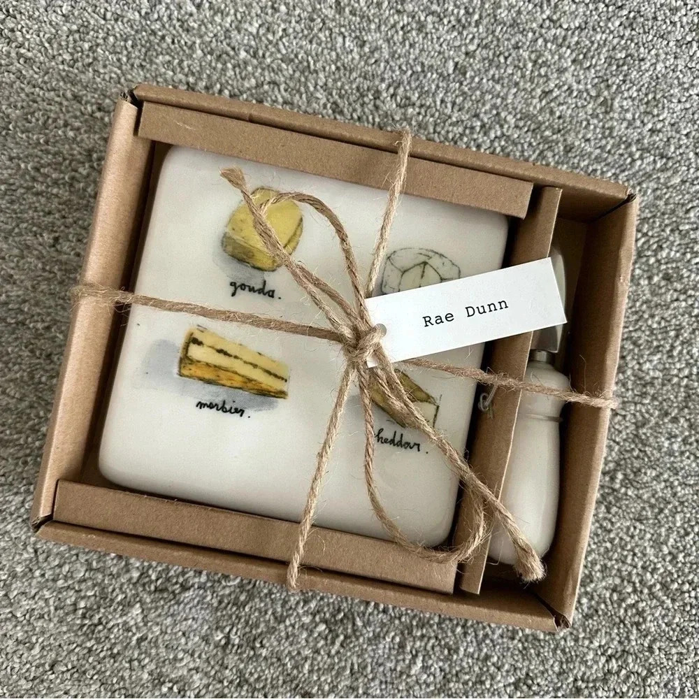 New Rae‎ Dunn Magenta Cheese Board & Knife Gouda-Goat-Cheddar-Morbrier- In Box